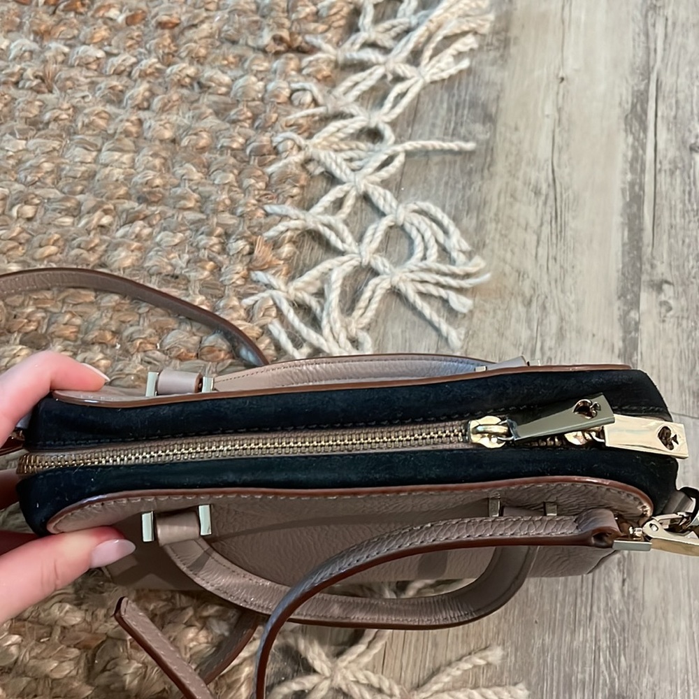 Kate Spade Purse - Picture 6 of 6